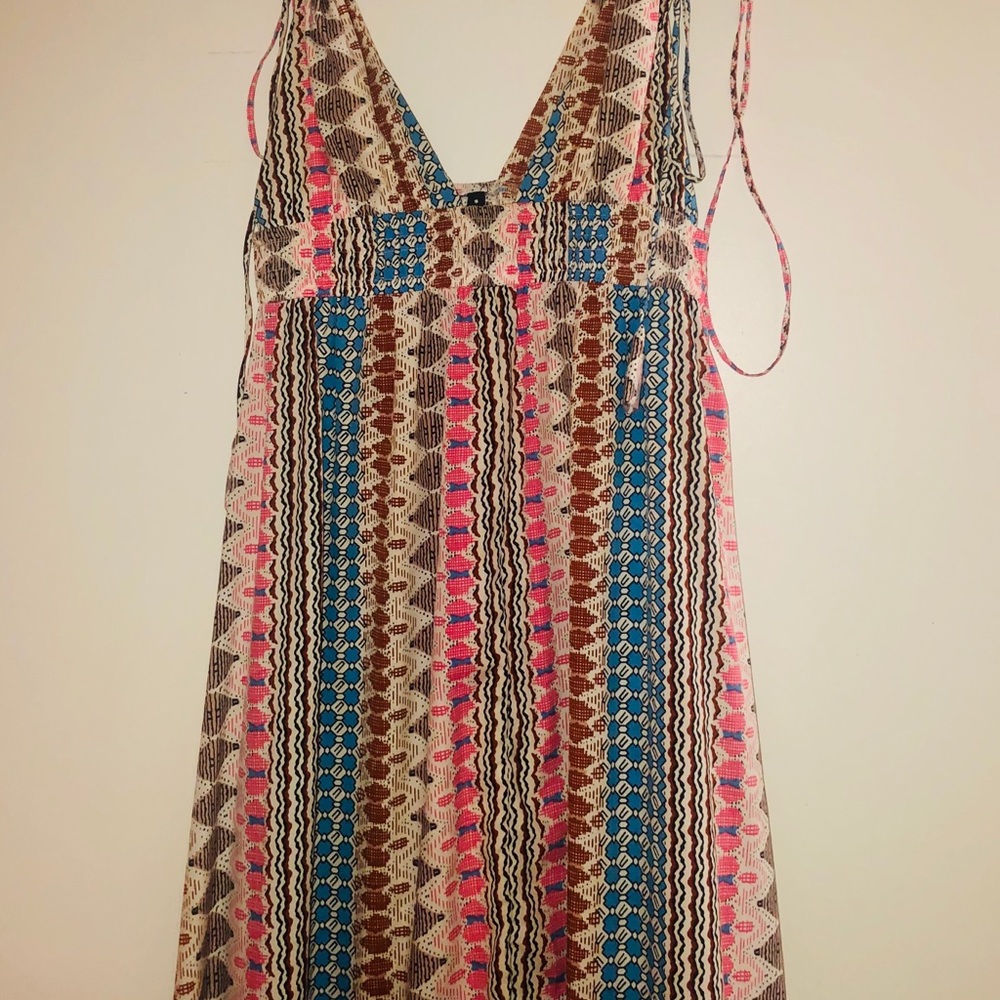 Adorable print maxi dress from Lulu’s